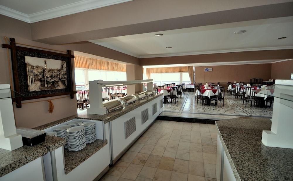 Surtel Hotel Kusadasi Bagian luar foto