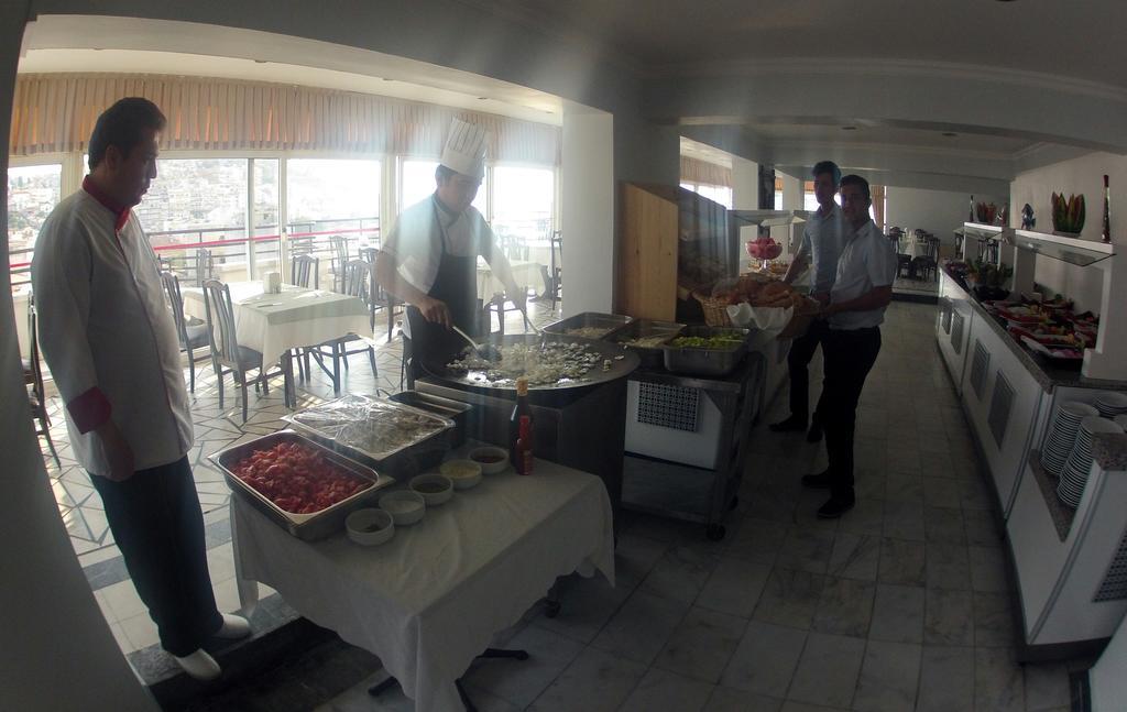 Surtel Hotel Kusadasi Bagian luar foto