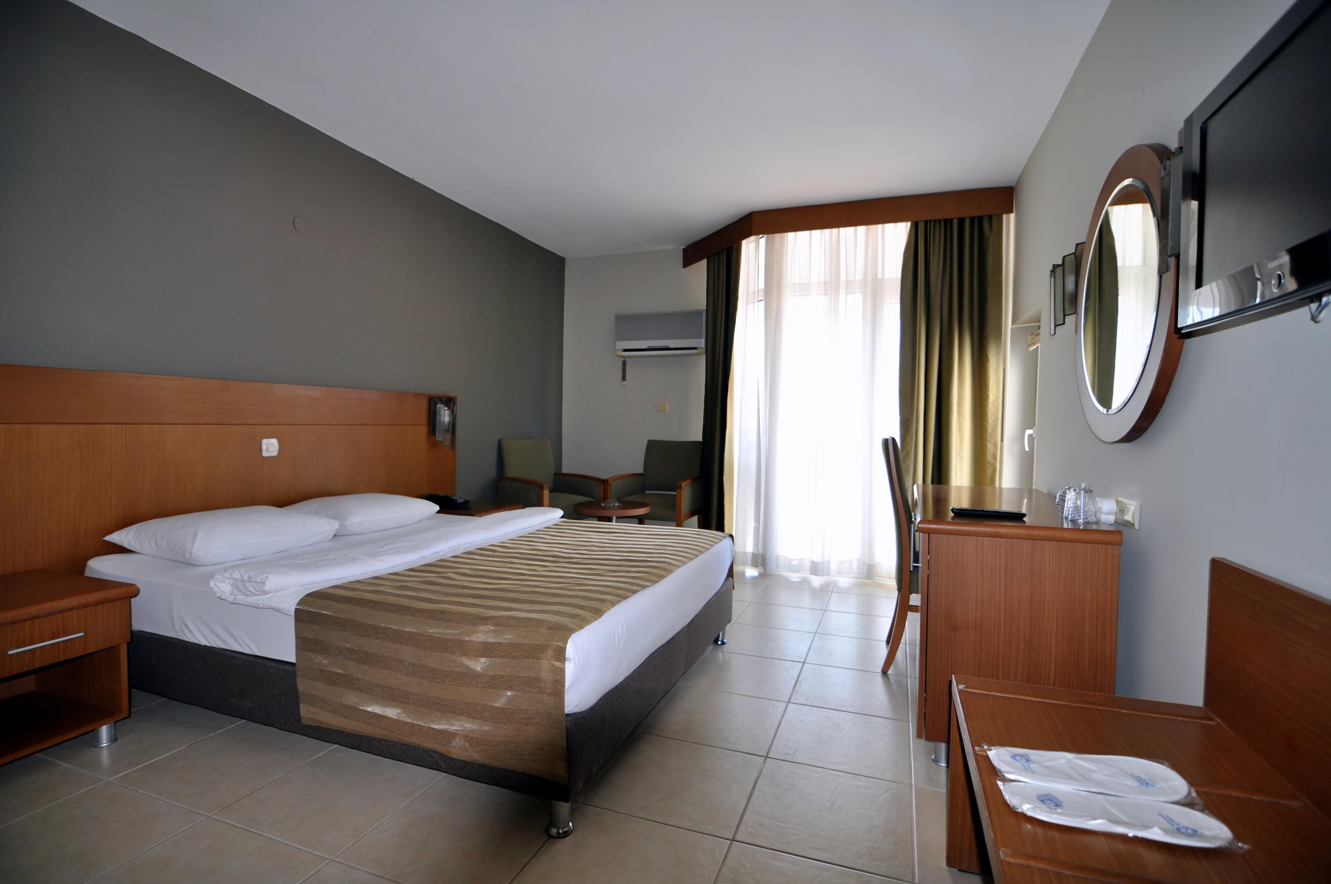 Surtel Hotel Kusadasi Bagian luar foto
