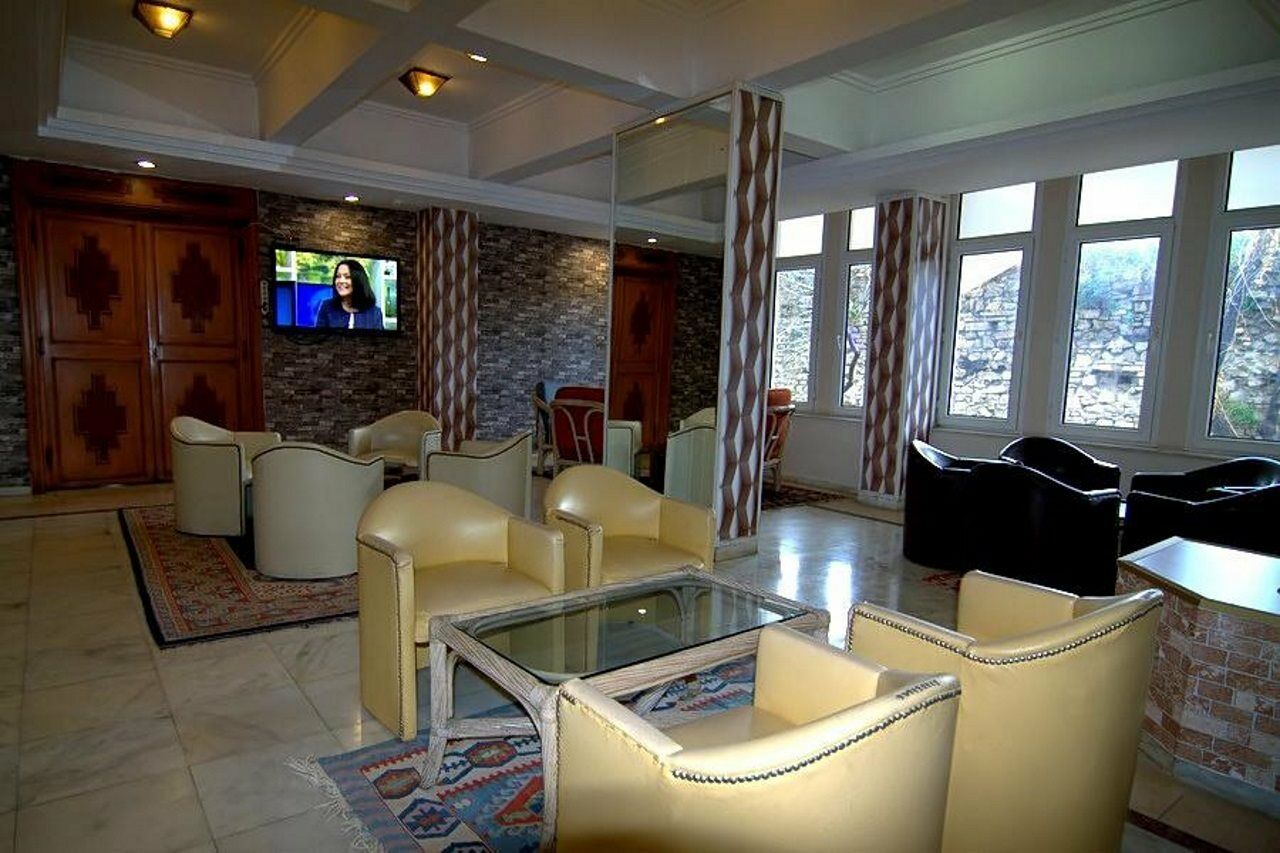 Surtel Hotel Kusadasi Bagian luar foto
